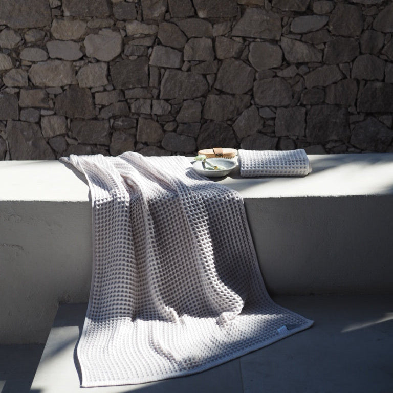 Waffle Q Bath Towel | Grey