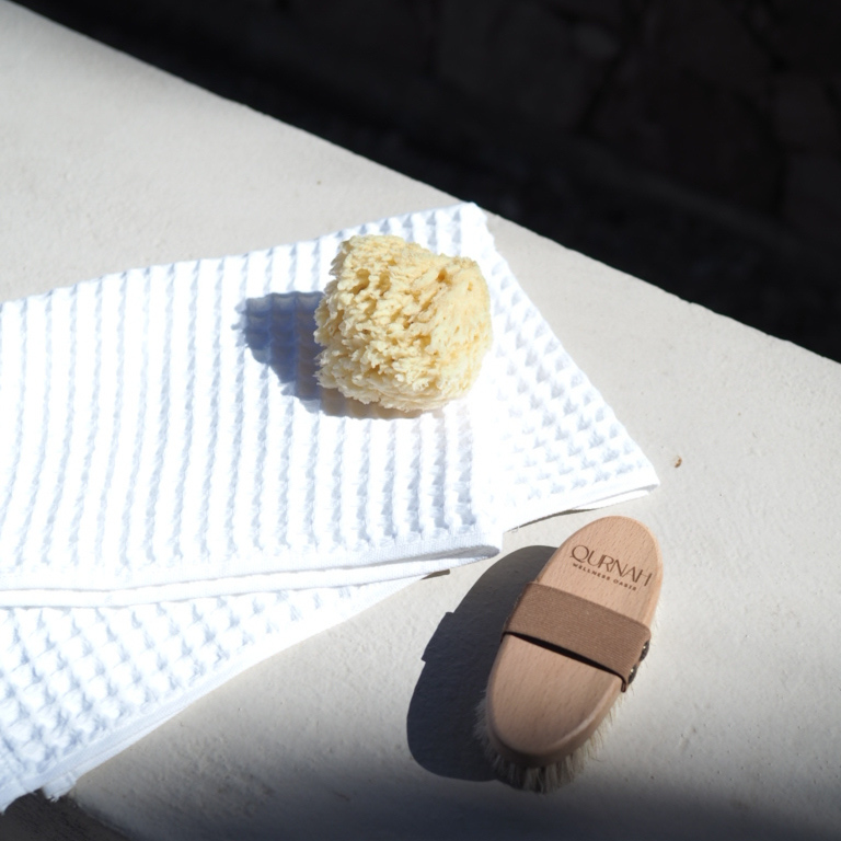 Waffle Q Bath Towel | White